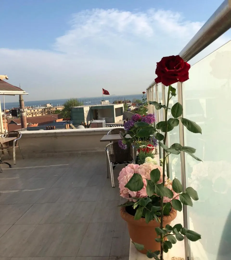 Feyza Apart Estambul