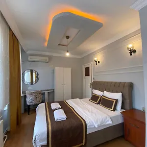 Ramo's Aparatments & Apartament